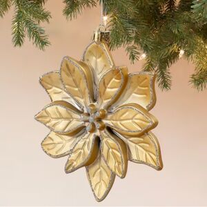 ✨🌟Holiday Living Gold Poinsettia Ornament Set – 4 Count🌟✨ NEW UNUSED